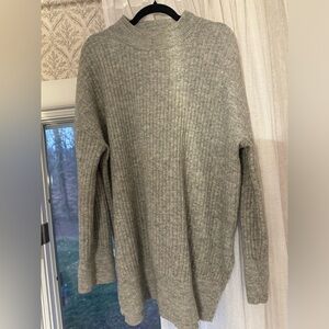 H&M Light Gray Knit Sweater